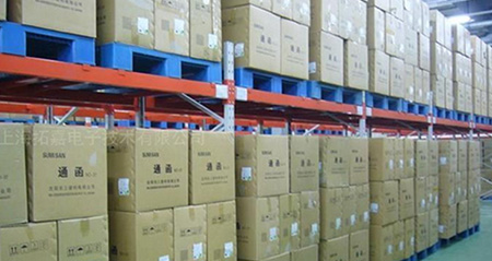 塑料托盤工廠倉庫上貨架使用